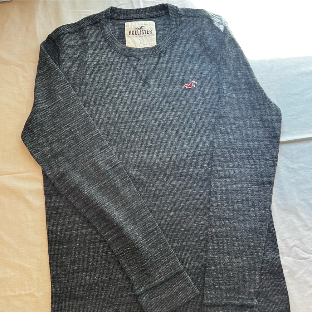 Hollister Charcoal Henley